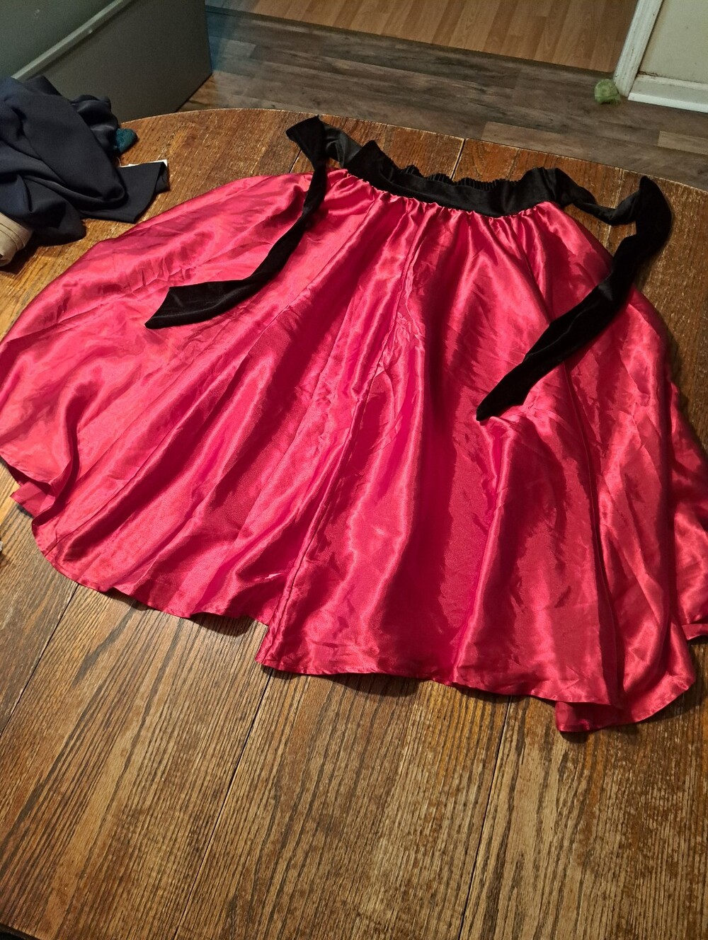 Cato Under Mistletoe Rich Red Satin Midi Skirt Small NWT Velvet Bow Pockets